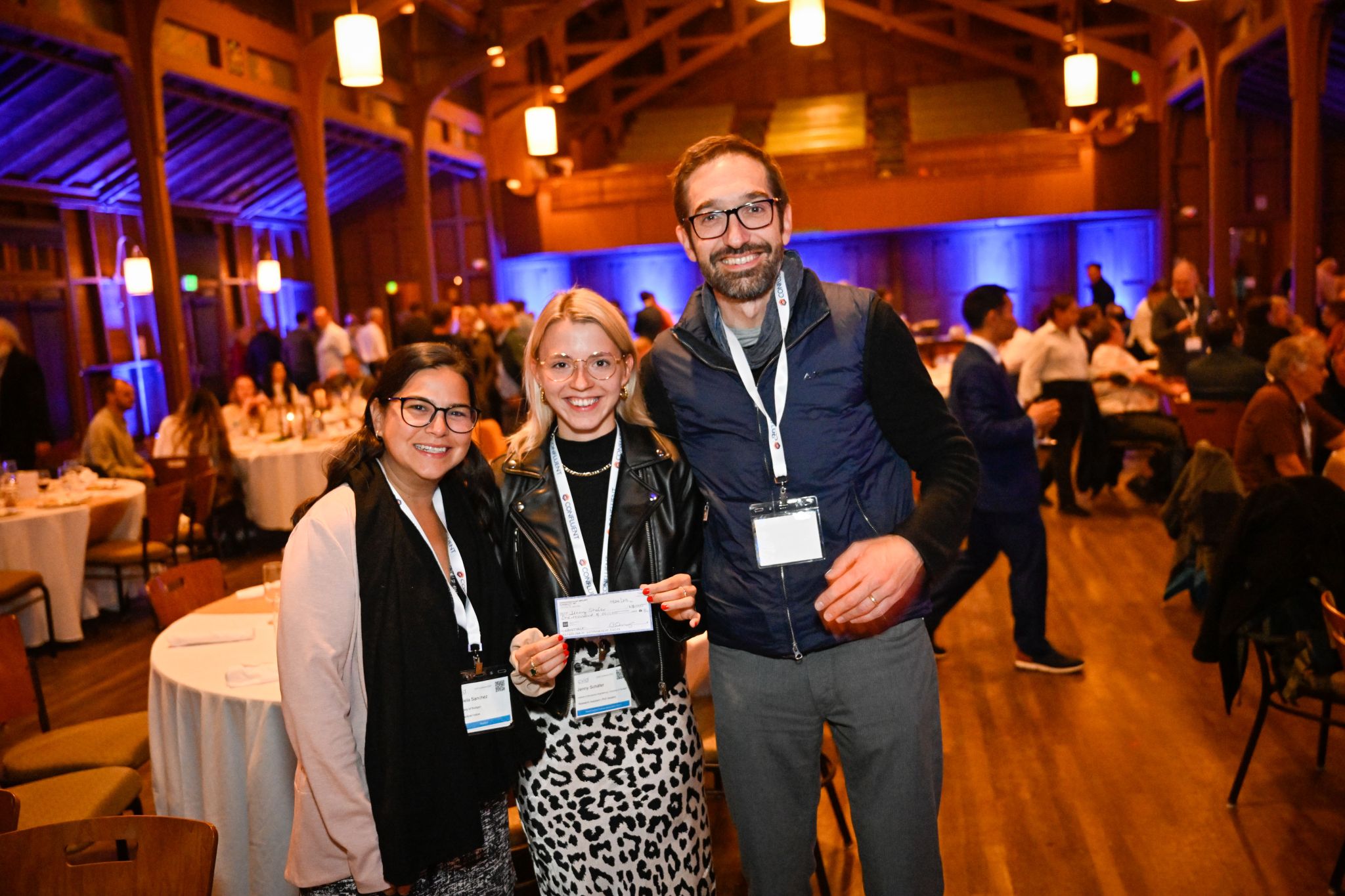 Jenny Schäfer, Daniela Sánchez und Giorgio Cattaneo auf der CVID 2023.